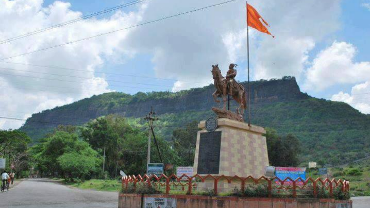 Chhatrapati Shivaji Maharaj Square, Junnar03